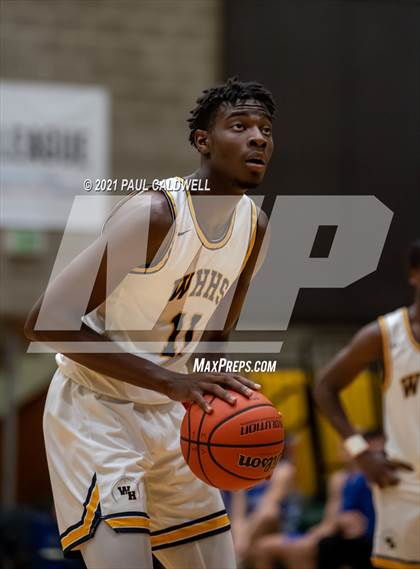 Thumbnail 2 in Winter Haven vs. South Medford (Hardwood Invite 2nd Round) photogallery.