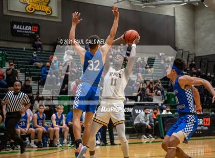 Thumbnail 3 in Winter Haven vs. South Medford (Hardwood Invite 2nd Round) photogallery.