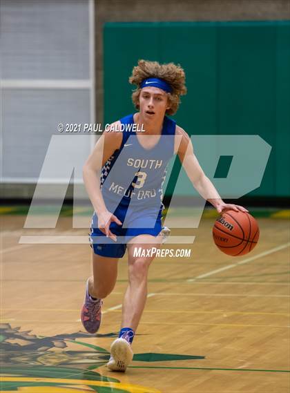 Thumbnail 1 in Winter Haven vs. South Medford (Hardwood Invite 2nd Round) photogallery.