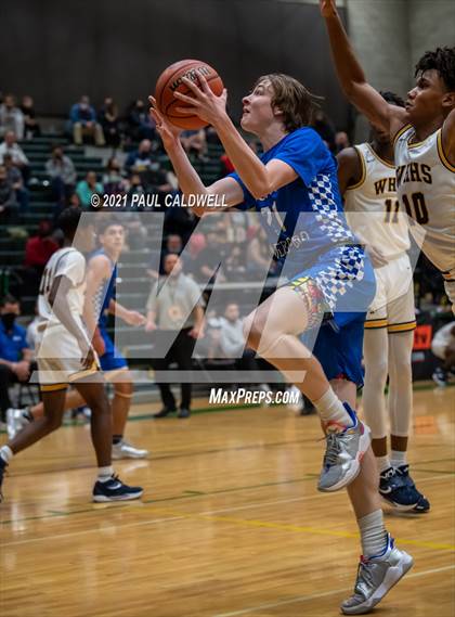 Thumbnail 2 in Winter Haven vs. South Medford (Hardwood Invite 2nd Round) photogallery.