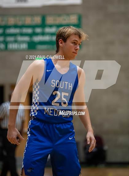 Thumbnail 1 in Winter Haven vs. South Medford (Hardwood Invite 2nd Round) photogallery.