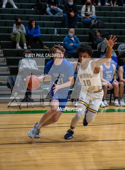 Thumbnail 3 in Winter Haven vs. South Medford (Hardwood Invite 2nd Round) photogallery.