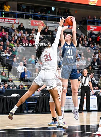 Thumbnail 2 in Scranton vs Abington Heights (PIAA District II 5A Final) photogallery.