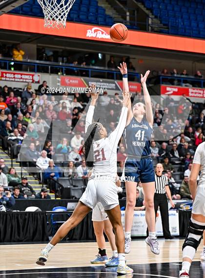 Thumbnail 1 in Scranton vs Abington Heights (PIAA District II 5A Final) photogallery.