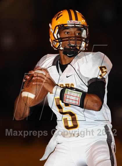 Thumbnail 1 in Marcos de Niza @ Chavez photogallery.