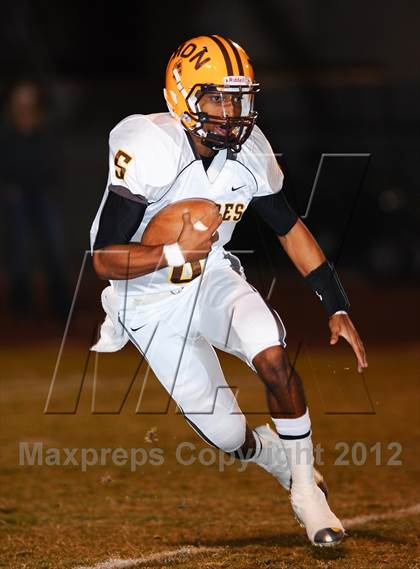 Thumbnail 2 in Marcos de Niza @ Chavez photogallery.