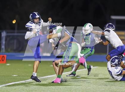 Thumbnail 2 in Alonso @ Sumner photogallery.