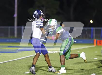 Thumbnail 3 in Alonso @ Sumner photogallery.