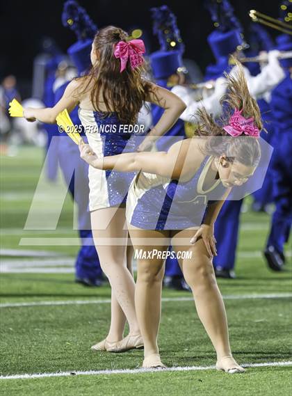 Thumbnail 1 in Alonso @ Sumner photogallery.