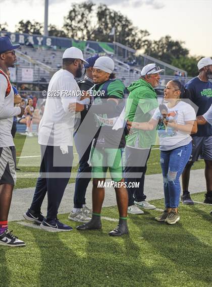 Thumbnail 2 in Alonso @ Sumner photogallery.