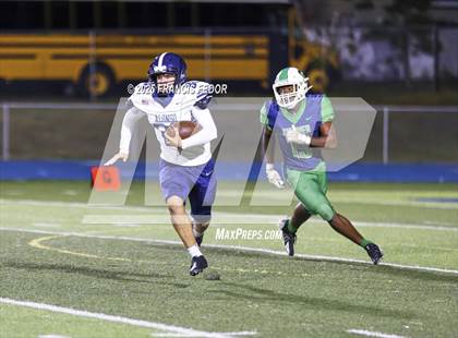 Thumbnail 2 in Alonso @ Sumner photogallery.