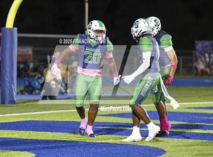 Thumbnail 2 in Alonso @ Sumner photogallery.