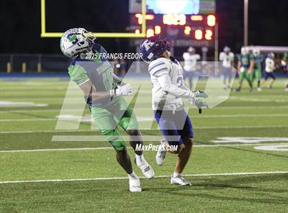 Thumbnail 2 in Alonso @ Sumner photogallery.