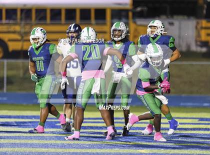 Thumbnail 2 in Alonso @ Sumner photogallery.