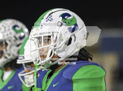 Thumbnail 2 in Alonso @ Sumner photogallery.