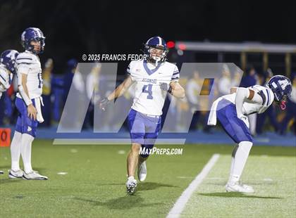 Thumbnail 3 in Alonso @ Sumner photogallery.