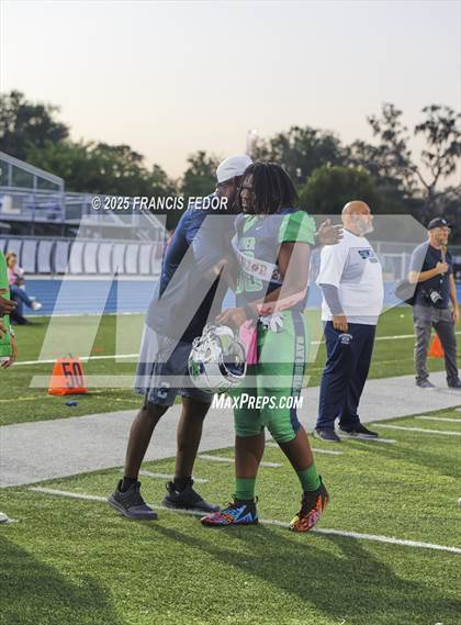 Thumbnail 1 in Alonso @ Sumner photogallery.