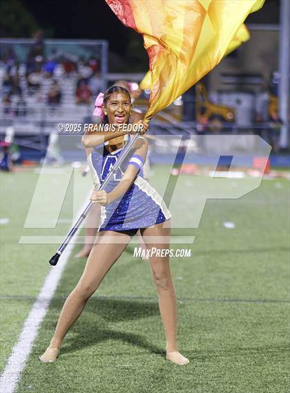 Thumbnail 1 in Alonso @ Sumner photogallery.