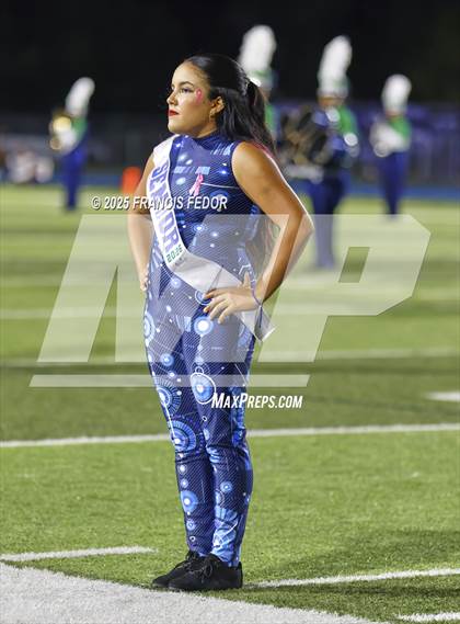 Thumbnail 3 in Alonso @ Sumner photogallery.