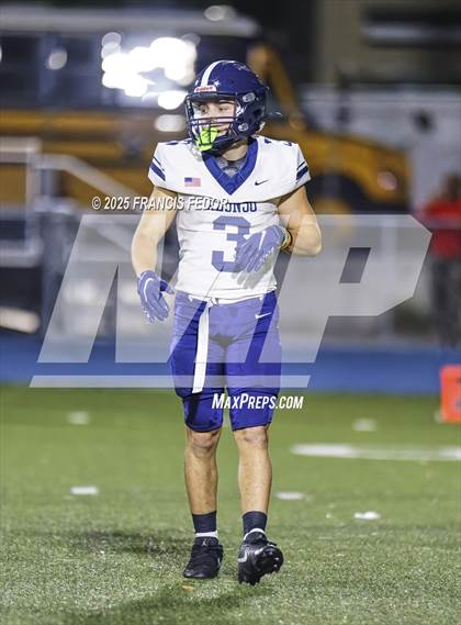 Thumbnail 2 in Alonso @ Sumner photogallery.