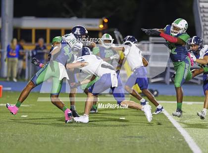 Thumbnail 2 in Alonso @ Sumner photogallery.