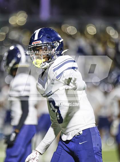 Thumbnail 2 in Alonso @ Sumner photogallery.