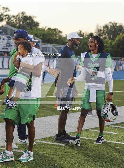 Thumbnail 3 in Alonso @ Sumner photogallery.