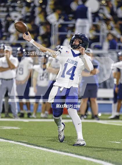 Thumbnail 1 in Alonso @ Sumner photogallery.