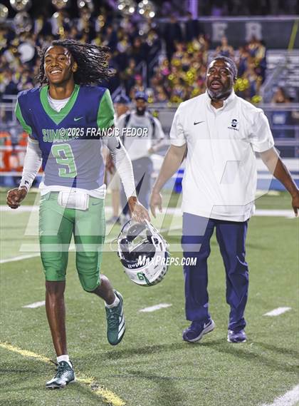 Thumbnail 3 in Alonso @ Sumner photogallery.