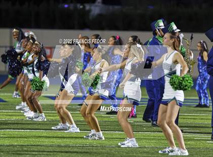 Thumbnail 1 in Alonso @ Sumner photogallery.