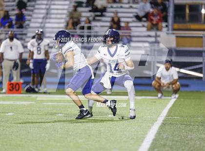 Thumbnail 2 in Alonso @ Sumner photogallery.