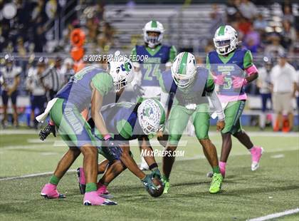 Thumbnail 3 in Alonso @ Sumner photogallery.