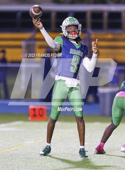 Thumbnail 3 in Alonso @ Sumner photogallery.