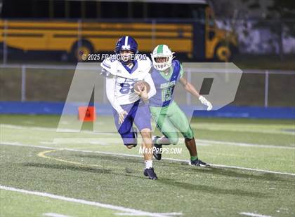 Thumbnail 1 in Alonso @ Sumner photogallery.