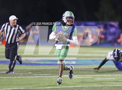 Thumbnail 3 in Alonso @ Sumner photogallery.