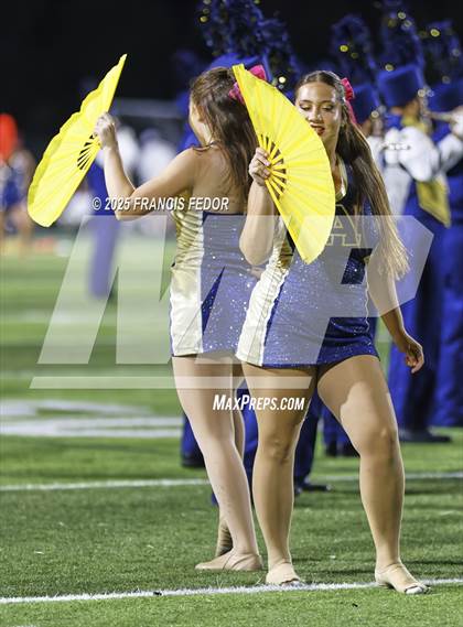 Thumbnail 2 in Alonso @ Sumner photogallery.