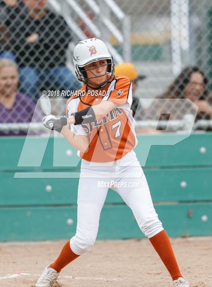 Thumbnail 3 in El Diamante vs. Selma photogallery.