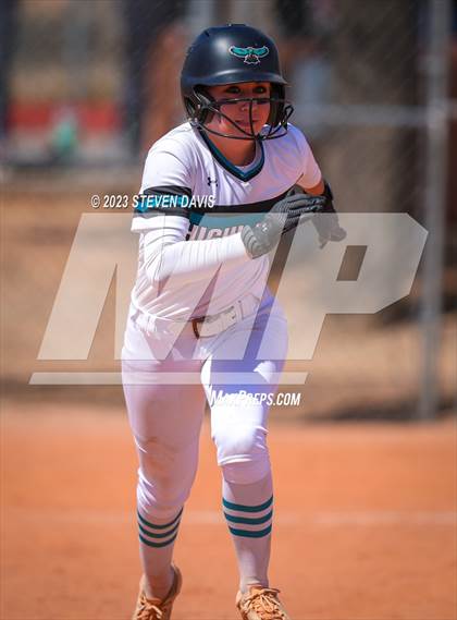 Thumbnail 2 in Highland vs. Hamilton photogallery.
