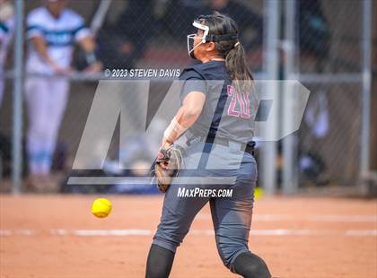 Thumbnail 1 in Highland vs. Hamilton photogallery.