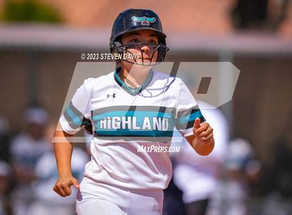 Thumbnail 1 in Highland vs. Hamilton photogallery.
