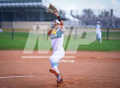 Thumbnail 1 in Highland vs. Hamilton photogallery.