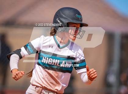 Thumbnail 1 in Highland vs. Hamilton photogallery.