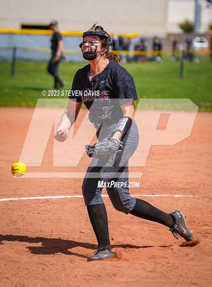 Thumbnail 3 in Highland vs. Hamilton photogallery.