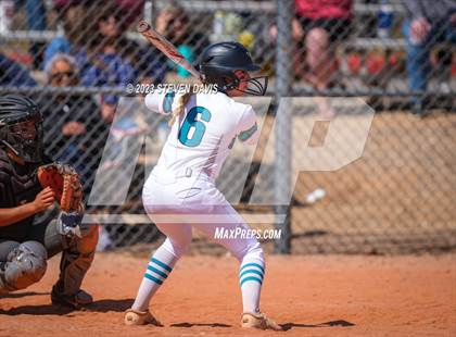 Thumbnail 3 in Highland vs. Hamilton photogallery.