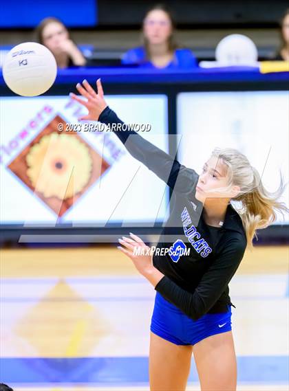 Thumbnail 2 in Cuthbertson @ Lake Norman photogallery.