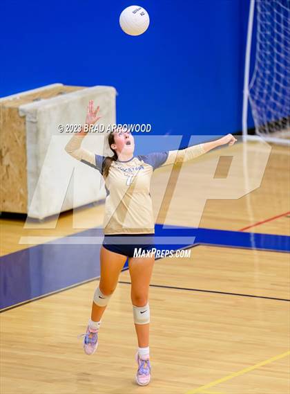 Thumbnail 2 in Cuthbertson @ Lake Norman photogallery.