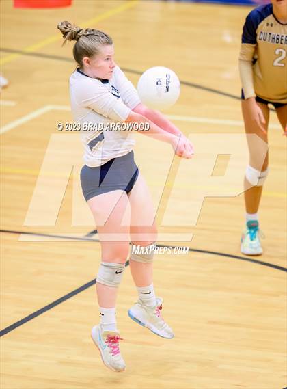 Thumbnail 1 in Cuthbertson @ Lake Norman photogallery.