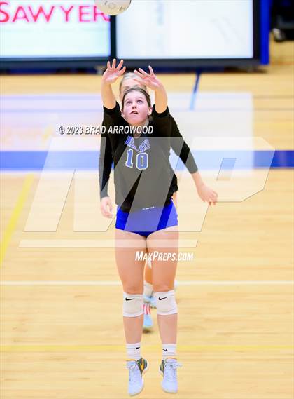 Thumbnail 3 in Cuthbertson @ Lake Norman photogallery.