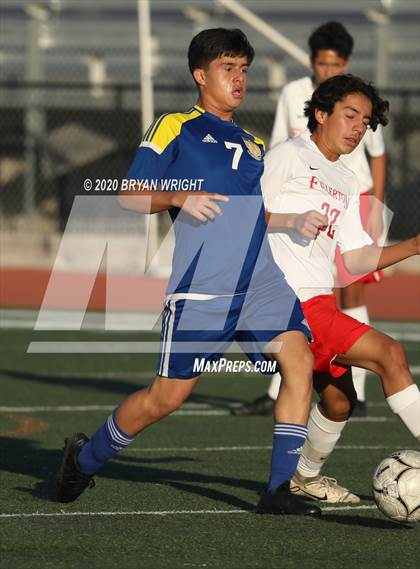 Thumbnail 1 in Fullerton @ Valencia photogallery.