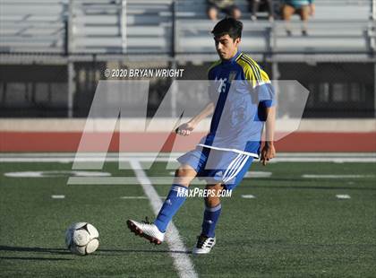 Thumbnail 1 in Fullerton @ Valencia photogallery.